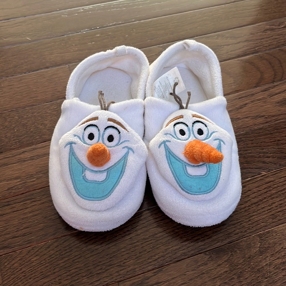 Disney Olaf Slippers, Size 2/3